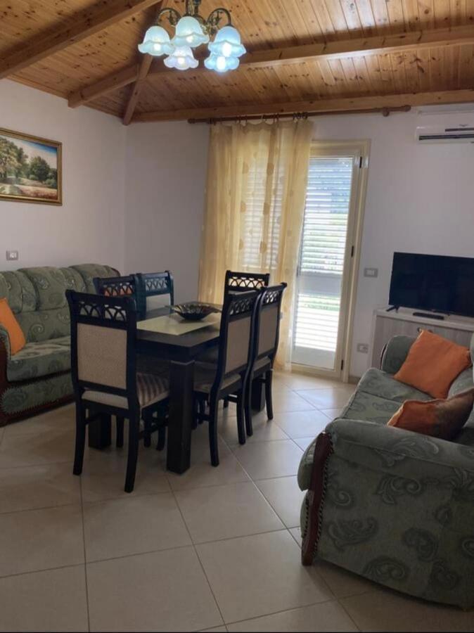 Apartment Apartmet Dritan Belulaj